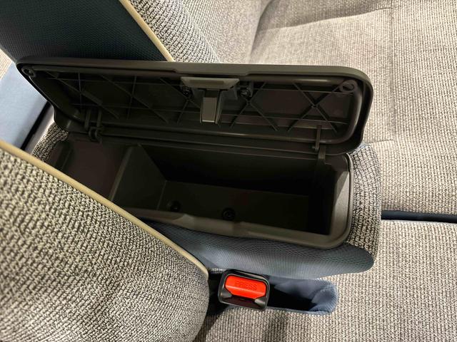 ムーヴキャンバスストライプスG LEDヘッドライト 両側パワースライドドアLEDヘッドランプ&フォグランプ 両側電動スライドドア キーフリーシステム キーフリーシステム連動式電動格納ドアミラー 運転席・助手席シートヒーター バックカメラ フロントベンチシート(広島県)の中古車