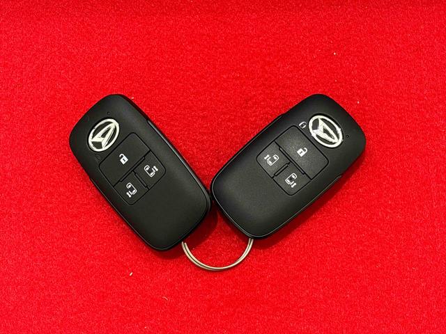 ムーヴキャンバスストライプスG LEDヘッドライト 両側パワースライドドアLEDヘッドランプ&フォグランプ 両側電動スライドドア キーフリーシステム キーフリーシステム連動式電動格納ドアミラー 運転席・助手席シートヒーター バックカメラ フロントベンチシート(広島県)の中古車