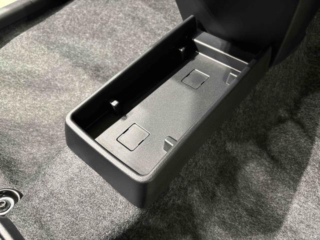 ミライースＸ　ＳＡIIIＬＥＤヘッドランプ　セキュリティアラーム　コーナーセンサー　１４インチフルホイールキャップ　キーレスエントリー　電動格納式ドアミラー　ショツピングフック　マニュアルエアコン（広島県）の中古車