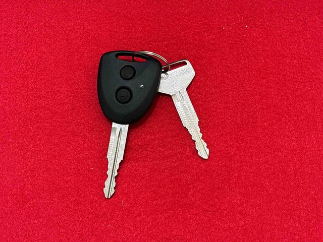 ミライースＸ　ＳＡIIIＬＥＤヘッドランプ　セキュリティアラーム　コーナーセンサー　１４インチフルホイールキャップ　キーレスエントリー　電動格納式ドアミラー　ショツピングフック　マニュアルエアコン（広島県）の中古車