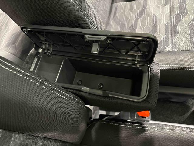 タフトＧターボ　クロムベンチャースカイフィールトップ　メッキパック　シルバーアンダーガーニッシュ　インテリアアクセント　ＬＥＤオートハイビーム＆フォグランプ　電動パーキングブレーキ　バックカメラ　１５インチアルミホイール（広島県）の中古車