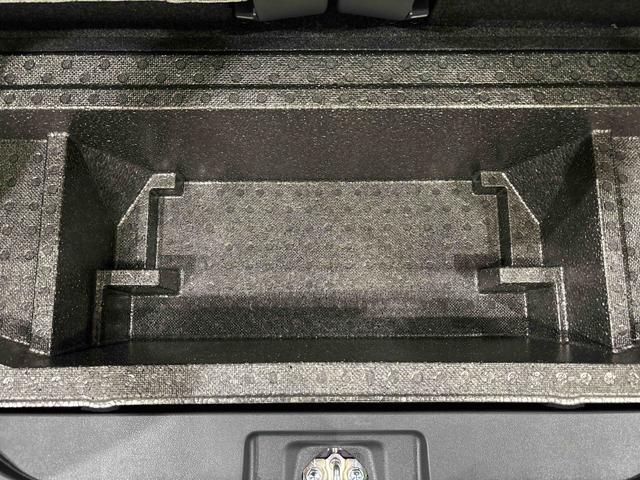 タントＸ　バックカメラ付き　左側パワースライドドアＬＥＤヘッドライト　オートライト　パワースライドドアウェルカムオープン機能　電動パーキングブレーキ　サイドエアバッグ　フルホイールキャツプ　キーフリーシステム　　オート電動格納式ドアミラー（広島県）の中古車