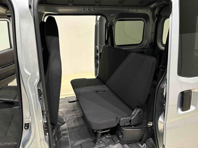 ハイゼットカーゴDX 4WD オートライトハロゲンヘッドランプ コーナーセンサー オーバーヘッドシェルフ フロントドアパワーウインドウ キーレスエントリー AM/FMラジオ マニュアルエアコン スチールホイール(広島県)の中古車