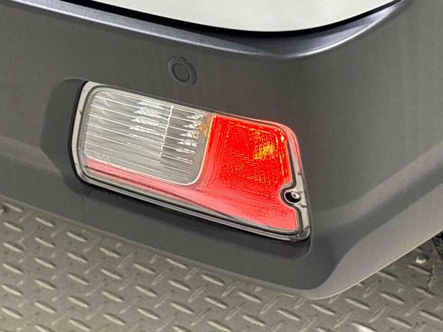 ハイゼットカーゴDX 4WD オートライトハロゲンヘッドランプ コーナーセンサー オーバーヘッドシェルフ フロントドアパワーウインドウ キーレスエントリー AM/FMラジオ マニュアルエアコン スチールホイール(広島県)の中古車