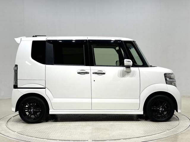 Ｎ−ＢＯＸカスタムＧ　ＳＳブラックスタイルパッケージ　カーナビ　バックモニタードライブレコーダー　ＥＴＣ車載器　後席両側パワースライドドア　オートライト　オートエアコン　プッシュボタンスタート　トップシェイドガラス　キーフリーシステム　アルミホイール　電動格納式ドアミラー（広島県）の中古車