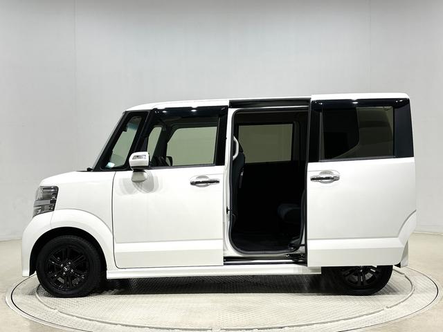 Ｎ−ＢＯＸカスタムＧ　ＳＳブラックスタイルパッケージ　カーナビ　バックモニタードライブレコーダー　ＥＴＣ車載器　後席両側パワースライドドア　オートライト　オートエアコン　プッシュボタンスタート　トップシェイドガラス　キーフリーシステム　アルミホイール　電動格納式ドアミラー（広島県）の中古車