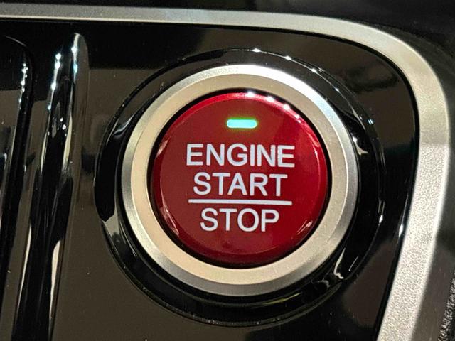 Ｎ−ＢＯＸカスタムＧ　ＳＳブラックスタイルパッケージ　カーナビ　バックモニタードライブレコーダー　ＥＴＣ車載器　後席両側パワースライドドア　オートライト　オートエアコン　プッシュボタンスタート　トップシェイドガラス　キーフリーシステム　アルミホイール　電動格納式ドアミラー（広島県）の中古車