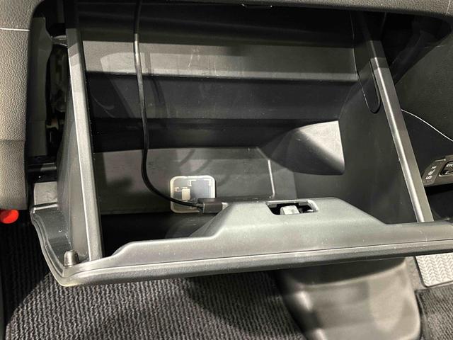 Ｎ−ＢＯＸカスタムＧ　ＳＳブラックスタイルパッケージ　カーナビ　バックモニタードライブレコーダー　ＥＴＣ車載器　後席両側パワースライドドア　オートライト　オートエアコン　プッシュボタンスタート　トップシェイドガラス　キーフリーシステム　アルミホイール　電動格納式ドアミラー（広島県）の中古車