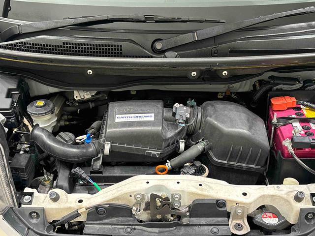 Ｎ−ＢＯＸカスタムＧ　ＳＳブラックスタイルパッケージ　カーナビ　バックモニタードライブレコーダー　ＥＴＣ車載器　後席両側パワースライドドア　オートライト　オートエアコン　プッシュボタンスタート　トップシェイドガラス　キーフリーシステム　アルミホイール　電動格納式ドアミラー（広島県）の中古車