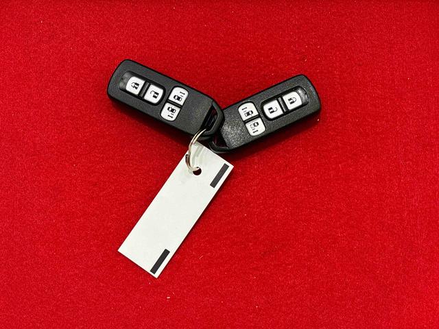 Ｎ−ＢＯＸカスタムＧ　ＳＳブラックスタイルパッケージ　カーナビ　バックモニタードライブレコーダー　ＥＴＣ車載器　後席両側パワースライドドア　オートライト　オートエアコン　プッシュボタンスタート　トップシェイドガラス　キーフリーシステム　アルミホイール　電動格納式ドアミラー（広島県）の中古車