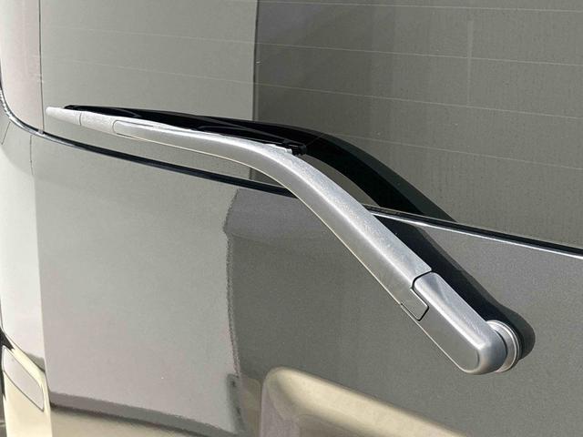 ハイゼットカーゴＤＸ　２ＷＤ　４ＡＴ車　ＣＤステレオ　バイザー付きマニュアルエアコン　アイドリングストップ　オートライト　前席パワーウィンドウ　チケットホルダー付きサンバイザー　トップシェイドガラス　ハロゲンヘッドライト　純正スチールホイール　キーレスエントリー（広島県）の中古車