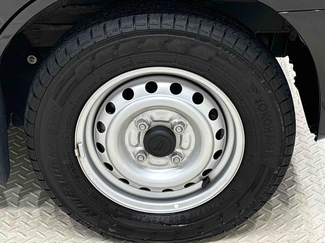 ハイゼットカーゴＤＸ　２ＷＤ　４ＡＴ車　ＣＤステレオ　バイザー付きマニュアルエアコン　アイドリングストップ　オートライト　前席パワーウィンドウ　チケットホルダー付きサンバイザー　トップシェイドガラス　ハロゲンヘッドライト　純正スチールホイール　キーレスエントリー（広島県）の中古車