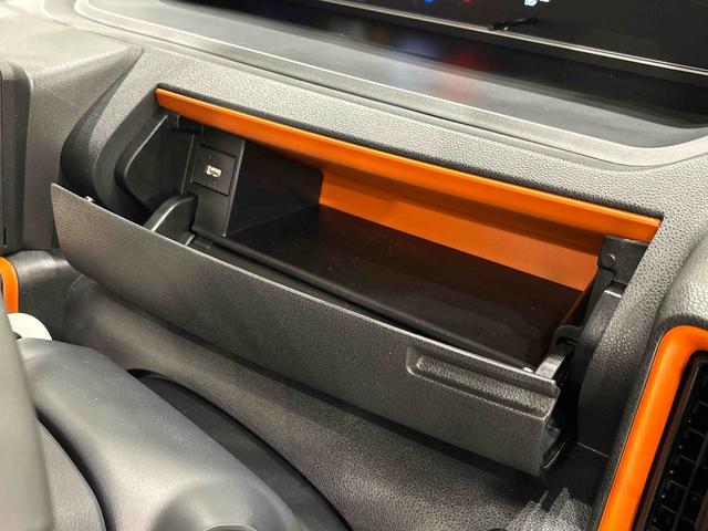 タントファンクロスターボ バックモニター 電動パーキングブレーキLEDヘッドライト・フォグランプ 後席両側パワースライドドア 運転席・助手席シートヒーター オートライト サイドエアバッグ 純正15インチアルミホイール キーフリーシステム(広島県)の中古車