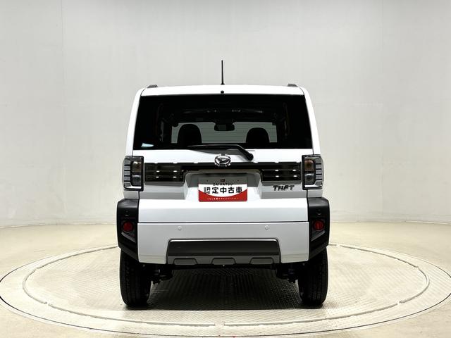 タフトＧターボ　ダーククロムベンチャースカイフィールトップ　　ダークメッキパック　シルバーアンダーガーニッシュ　インテリアアクセント　ＬＥＤオートハイビーム＆フォグランプ　電動パーキングブレーキ　バックカメラ　アルミホイール（広島県）の中古車