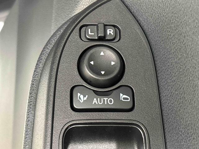 タントカスタムX LEDオートライト キーフリーシステムLEDフォグランプ パワースライドドアウェルカムオープン機能 オート電動格納式ドアミラー 助手席ロングスライド 助手席イージークローザー 運転席助手席シートヒーター アルミホイール バックカメラ(広島県)の中古車