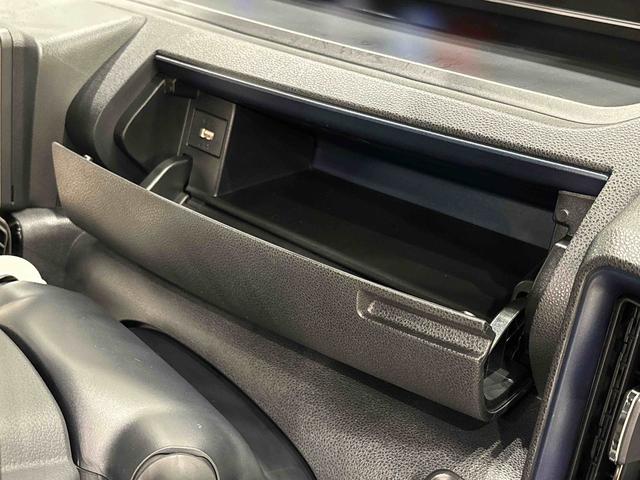 タントカスタムX LEDオートライト キーフリーシステムLEDフォグランプ パワースライドドアウェルカムオープン機能 オート電動格納式ドアミラー 助手席ロングスライド 助手席イージークローザー 運転席助手席シートヒーター アルミホイール バックカメラ(広島県)の中古車