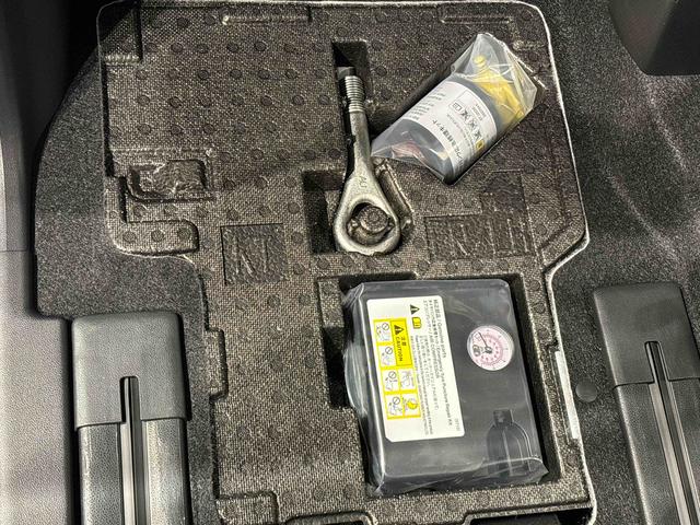 タントカスタムX LEDオートライト キーフリーシステムLEDフォグランプ パワースライドドアウェルカムオープン機能 オート電動格納式ドアミラー 助手席ロングスライド 助手席イージークローザー 運転席助手席シートヒーター アルミホイール バックカメラ(広島県)の中古車