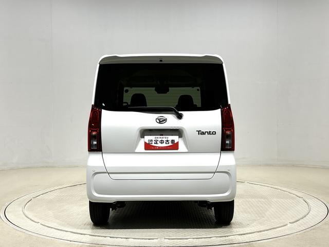 タントＸ　バックモニター対応カメラ　シートヒーターＬＥＤオートライト　電動パーキングブレーキ　運転席助手席シートヒーター　アルミホイール　キーフリーシステム　　オート電動格納式ドアミラー（広島県）の中古車