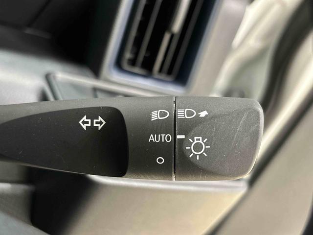 タントＸ　バックモニター対応カメラ　シートヒーターＬＥＤオートライト　電動パーキングブレーキ　運転席助手席シートヒーター　アルミホイール　キーフリーシステム　　オート電動格納式ドアミラー（広島県）の中古車