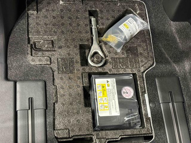 タントＸ　バックモニター対応カメラ　シートヒーターＬＥＤオートライト　電動パーキングブレーキ　運転席助手席シートヒーター　アルミホイール　キーフリーシステム　　オート電動格納式ドアミラー（広島県）の中古車