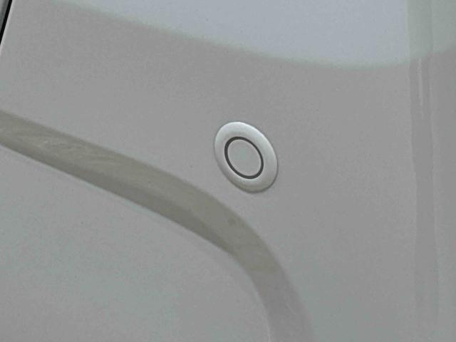 タントＸ　バックモニター対応カメラ　シートヒーターＬＥＤオートライト　電動パーキングブレーキ　運転席助手席シートヒーター　アルミホイール　キーフリーシステム　　オート電動格納式ドアミラー（広島県）の中古車