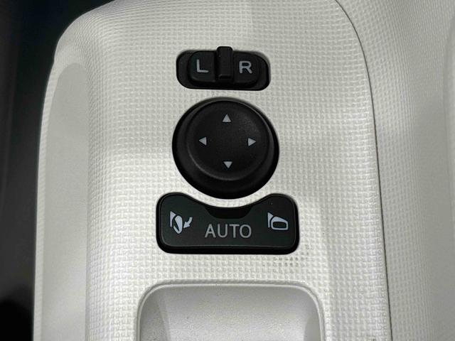 ムーヴキャンバスストライプスＧ　キーフリーシステム　ステアリングスイッチＬＥＤオートライト・フォグランプ　電動パーキングブレーキ　プッシュボタンスタート　セキュリティアラーム　バックカメラ　両側パワースライドドアウエルカムオープン機能　オート電動格納式ドアミラー（広島県）の中古車