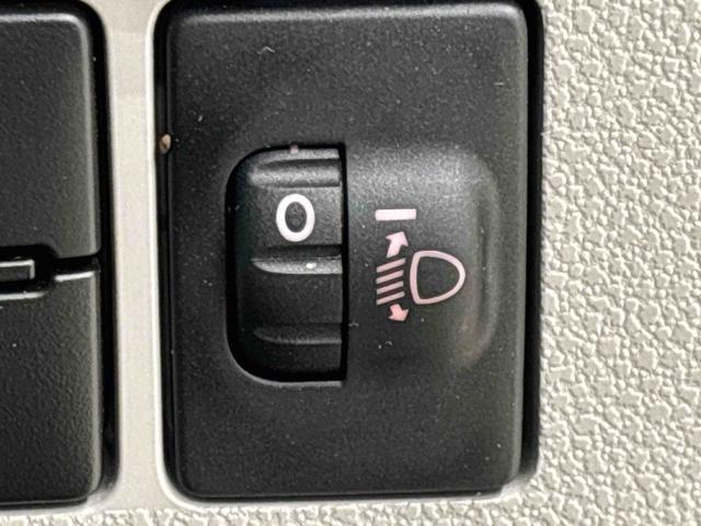 ミライースX SAIIILEDヘッドランプ セキュリティアラーム コーナーセンサー 14インチフルホイールキャップ キーレスエントリー 電動格納式ドアミラー ショツピングフック マニュアルエアコン(広島県)の中古車