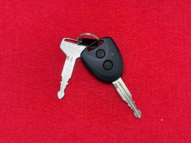 ミライースＸ　ＳＡIII　手引き式サイドブレーキ　キーレスエントリーオートライト　リヤワイパー（広島県）の中古車