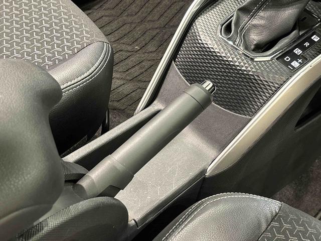 ロッキープレミアム　ナビ　パノラマモニター　ＥＴＣ　ドラレコＬＥＤヘッドランプ・フォグランプ　全車速追従機能付アダプティブクルーズコントロール　レーンキープコントロール　ブラインドスポットモニター　１７インチアルミホイール　シートヒーター（広島県）の中古車