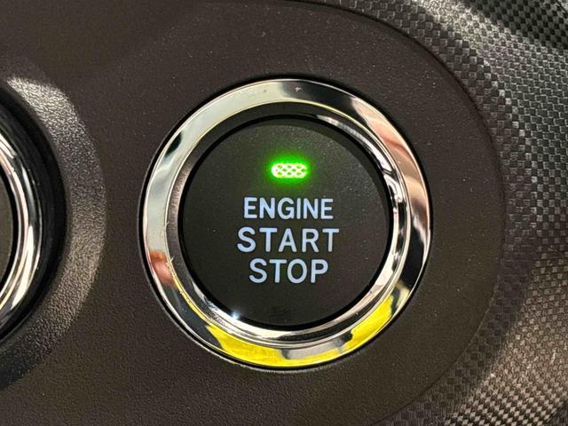 ロッキープレミアム　ナビ　パノラマモニター　ＥＴＣ　ドラレコＬＥＤヘッドランプ・フォグランプ　全車速追従機能付アダプティブクルーズコントロール　レーンキープコントロール　ブラインドスポットモニター　１７インチアルミホイール　シートヒーター（広島県）の中古車