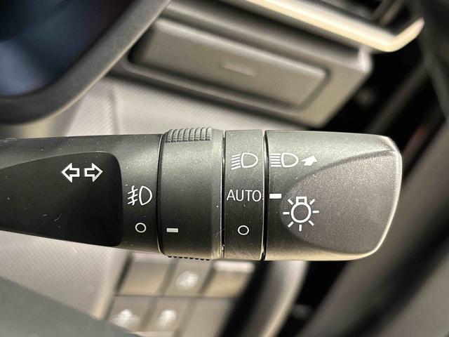 ロッキープレミアム　ナビ　パノラマモニター　ＥＴＣ　ドラレコＬＥＤヘッドランプ・フォグランプ　全車速追従機能付アダプティブクルーズコントロール　レーンキープコントロール　ブラインドスポットモニター　１７インチアルミホイール　シートヒーター（広島県）の中古車