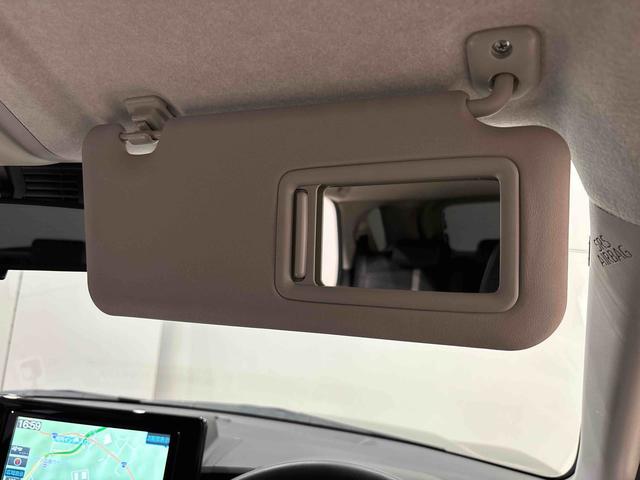 ロッキープレミアム　ナビ　パノラマモニター　ＥＴＣ　ドラレコＬＥＤヘッドランプ・フォグランプ　全車速追従機能付アダプティブクルーズコントロール　レーンキープコントロール　ブラインドスポットモニター　１７インチアルミホイール　シートヒーター（広島県）の中古車