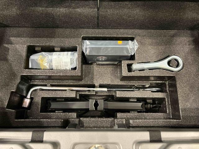 タフトGターボ ダーククロムベンチャー バックモニター対応スカイフィールトップ クロムパック メッキパック シルバーアンダーガーニッシュ インテリアアクセント LEDオートハイビーム&フォグランプ 電動パーキングブレーキ バックカメラ アルミホイール(広島県)の中古車