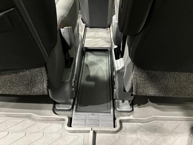 トールカスタムＧ　ターボ　ナビ　バックカメラ　ＥＴＣＬＥＤヘッドランプ・フォグランプ　　アルミホイール　オートライト　プッシュボタンスタート　クルーズコントロール　　コーナーセンサー　パワースライドドア　キーフリーシステム　電動パーキングブレーキ（広島県）の中古車