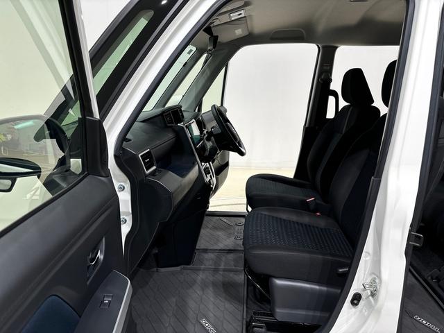 トールカスタムＧ　ターボ　ナビ　バックカメラ　ＥＴＣＬＥＤヘッドランプ・フォグランプ　　アルミホイール　オートライト　プッシュボタンスタート　クルーズコントロール　　コーナーセンサー　パワースライドドア　キーフリーシステム　電動パーキングブレーキ（広島県）の中古車