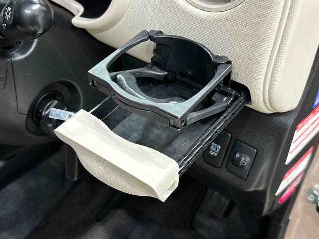 ミラココアココアＸ　ナビゲーション　バックカメラハロゲンヘッドランプ　セキュリティアラーム　フルホイールキャップ　電動格納式ドアミラー　ショツピングフック　オートエアコン（広島県）の中古車