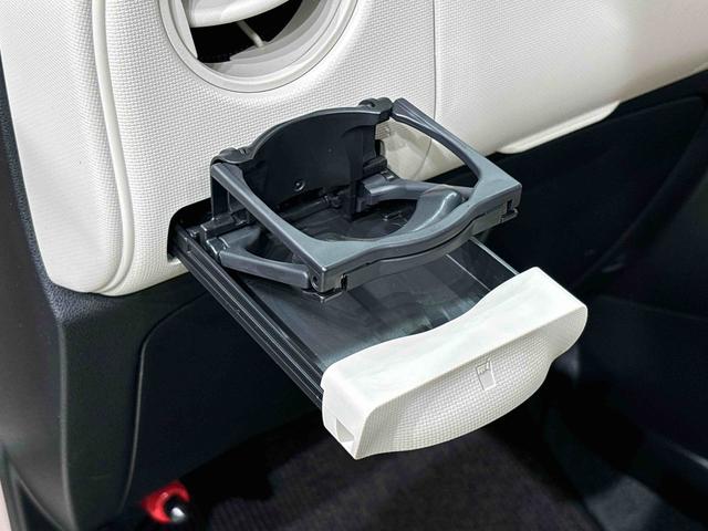 ミラココアココアＸ　ナビゲーション　バックカメラハロゲンヘッドランプ　セキュリティアラーム　フルホイールキャップ　電動格納式ドアミラー　ショツピングフック　オートエアコン（広島県）の中古車