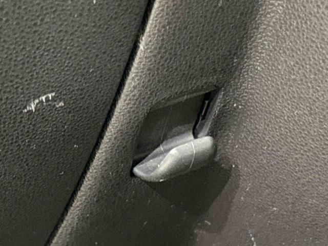 ミラココアココアＸ　ナビゲーション　バックカメラハロゲンヘッドランプ　セキュリティアラーム　フルホイールキャップ　電動格納式ドアミラー　ショツピングフック　オートエアコン（広島県）の中古車