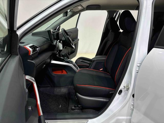 ロッキーＧ　ナビ　パノラマ　ＥＴＣ　ドラレコＬＥＤヘッドランプ・フォグランプ　全車速追従機能付アダプティブクルーズコントロール　レーンキープコントロール　１７インチアルミホイール　シートヒーター　プッシュボタンスタート（広島県）の中古車