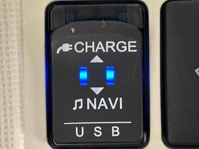 ムーヴキャンバスＧメイクアップＶＳ　ＳＡIII　ナビ　ＥＴＣＬＥＤヘッドランプ・フォグランプ　置き楽ボックス　オートライト　プッシュボタンスタート　セキュリティアラーム　パノラマモニター対応カメラ　両側パワースライドドア（広島県）の中古車