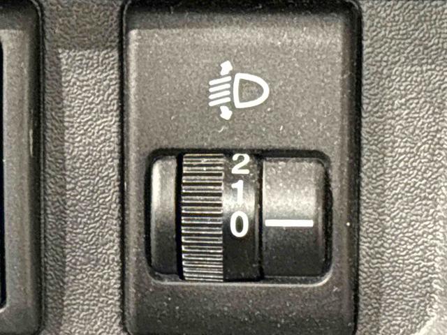 キャリイトラックＫＸ　ＡＭ／ＦＭラジオ　ＣＤチューナー　４ＷＤハロゲンヘッドライト　マニュアルエアコン　パワーウィンドウスイッチ　ヘッドライトマニュアルレベリング　キーレスエントリー（広島県）の中古車