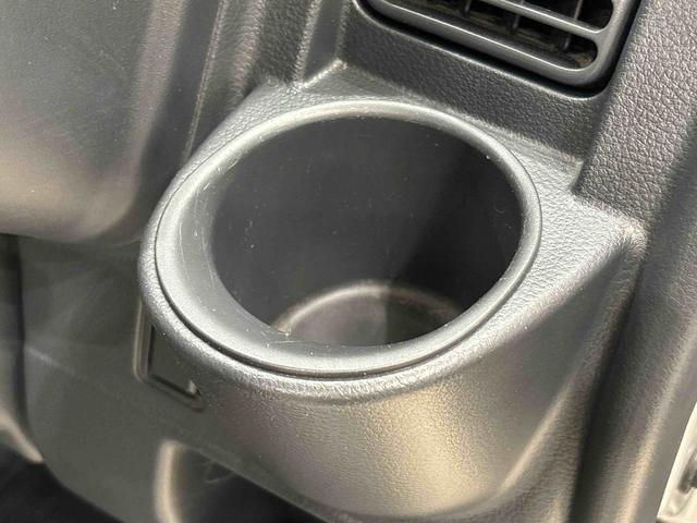 キャリイトラックＫＸ　ＡＭ／ＦＭラジオ　ＣＤチューナー　４ＷＤハロゲンヘッドライト　マニュアルエアコン　パワーウィンドウスイッチ　ヘッドライトマニュアルレベリング　キーレスエントリー（広島県）の中古車