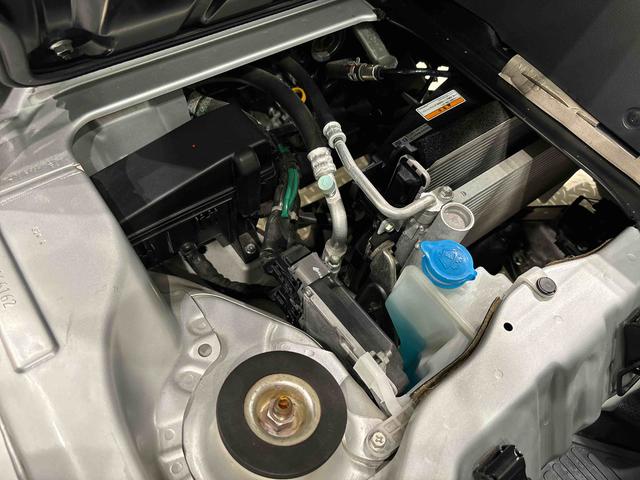 キャリイトラックＫＸ　ＡＭ／ＦＭラジオ　ＣＤチューナー　４ＷＤハロゲンヘッドライト　マニュアルエアコン　パワーウィンドウスイッチ　ヘッドライトマニュアルレベリング　キーレスエントリー（広島県）の中古車