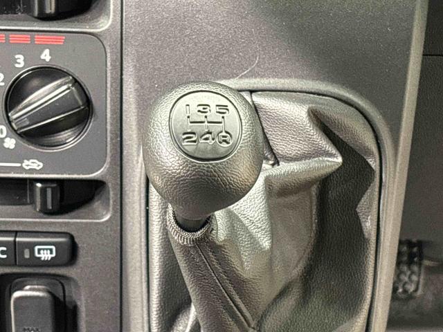 ハイゼットカーゴクルーズSAIII 2WD MT仕様 CD/ラジオチューナーLEDヘッドランプ 電動格納式カラードドアミラー トップシェイドガラス 荷室LEDランプ 12インチフルホイールキャップ コーナーセンサー キーレスエントリー(広島県)の中古車