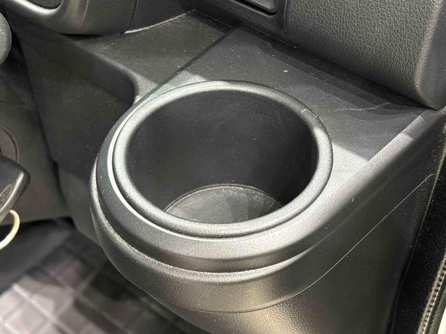 ハイゼットカーゴクルーズSAIII 2WD MT仕様 CD/ラジオチューナーLEDヘッドランプ 電動格納式カラードドアミラー トップシェイドガラス 荷室LEDランプ 12インチフルホイールキャップ コーナーセンサー キーレスエントリー(広島県)の中古車