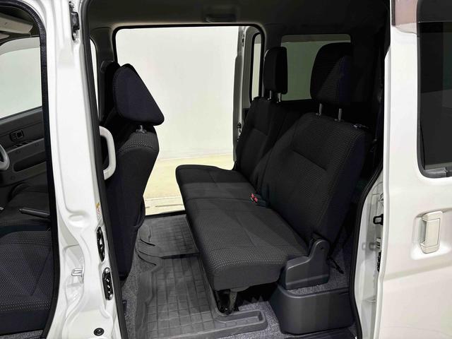 ハイゼットカーゴクルーズSAIII 2WD MT仕様 CD/ラジオチューナーLEDヘッドランプ 電動格納式カラードドアミラー トップシェイドガラス 荷室LEDランプ 12インチフルホイールキャップ コーナーセンサー キーレスエントリー(広島県)の中古車