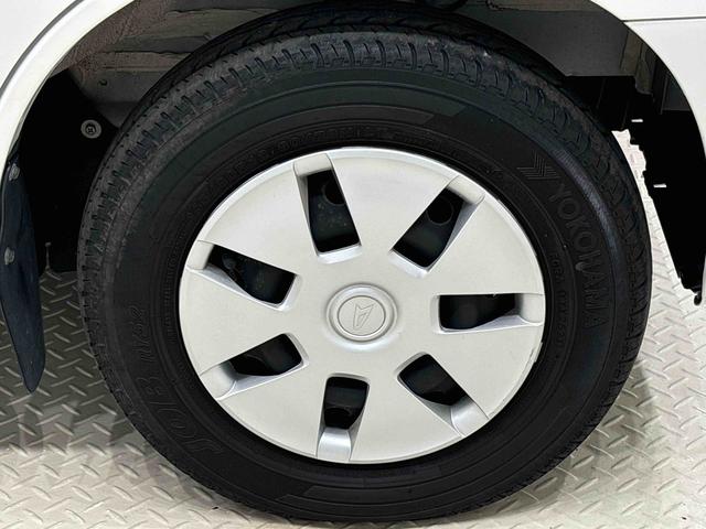 ハイゼットカーゴクルーズSAIII 2WD MT仕様 CD/ラジオチューナーLEDヘッドランプ 電動格納式カラードドアミラー トップシェイドガラス 荷室LEDランプ 12インチフルホイールキャップ コーナーセンサー キーレスエントリー(広島県)の中古車