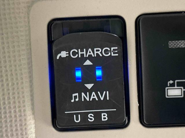 ムーヴキャンバスＸメイクアップリミテッド　ＳＡIIIハロゲンライト　ＬＥＤフォグランプ　オートライト　プッシュボタンスタート　セキュリティアラーム　パノラマモニター対応カメラ　両側パワースライドドア　７インチナビ　パノラマモニター　ドライブレコーダ（広島県）の中古車