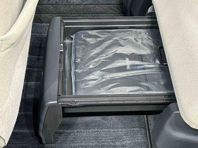 ムーヴキャンバスＸメイクアップリミテッド　ＳＡIIIハロゲンライト　ＬＥＤフォグランプ　オートライト　プッシュボタンスタート　セキュリティアラーム　パノラマモニター対応カメラ　両側パワースライドドア　７インチナビ　パノラマモニター　ドライブレコーダ（広島県）の中古車