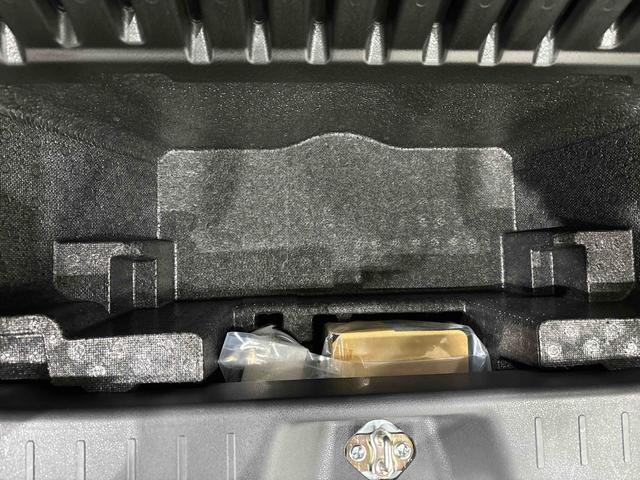 ムーヴキャンバスＸメイクアップリミテッド　ＳＡIIIハロゲンライト　ＬＥＤフォグランプ　オートライト　プッシュボタンスタート　セキュリティアラーム　パノラマモニター対応カメラ　両側パワースライドドア　７インチナビ　パノラマモニター　ドライブレコーダ（広島県）の中古車